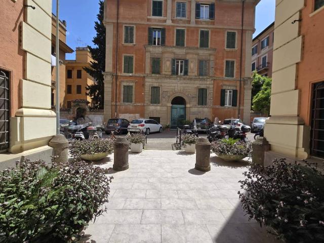 Appartamento in affitto a Municipio Roma II, Roma Capitale