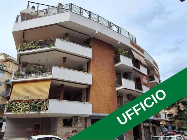 Appartamento in affitto a Municipio Roma III, Roma Capitale