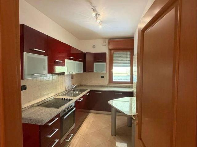 Appartamento in affitto a Mostacciano, Roma Capitale