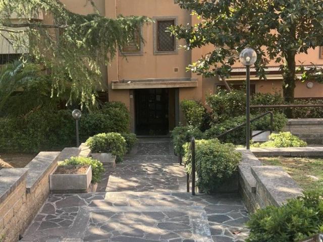 Appartamento in affitto a Municipio Roma XV, Roma Capitale