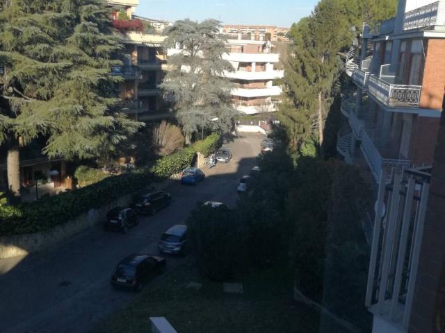 Appartamento in affitto a Municipio Roma XIII, Roma Capitale