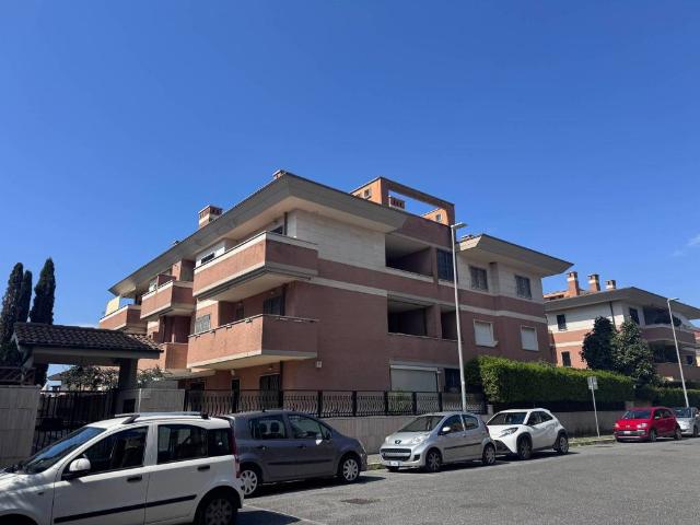 Appartamento in affitto a Municipio Roma VIII, Roma Capitale