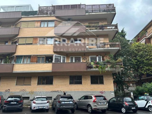 Appartamento in affitto a Municipio Roma VIII, Roma Capitale