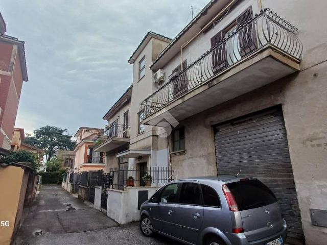 Appartamento in affitto a Romanina, Roma
