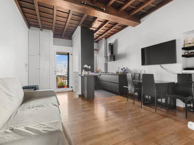 Appartamento in affitto a Ponte, Roma