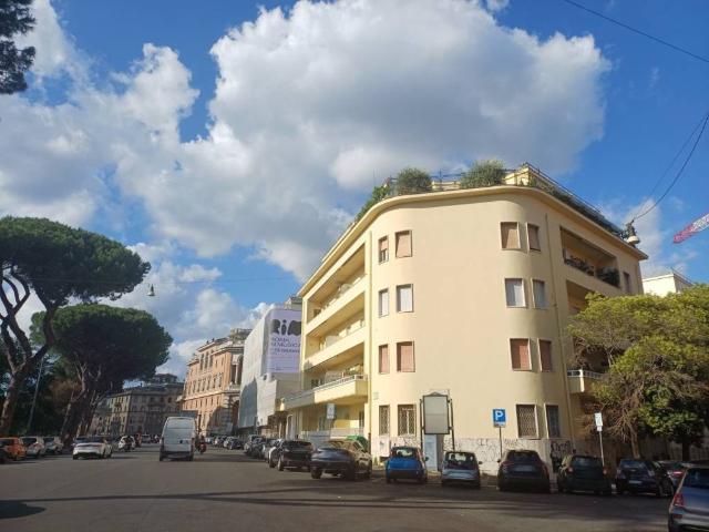 Appartamento in affitto a Municipio Roma II, Roma Capitale