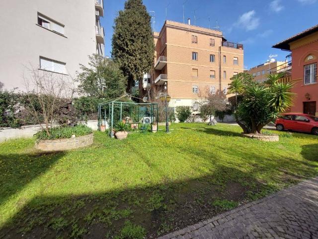Appartamento in affitto a Municipio Roma III, Roma Capitale
