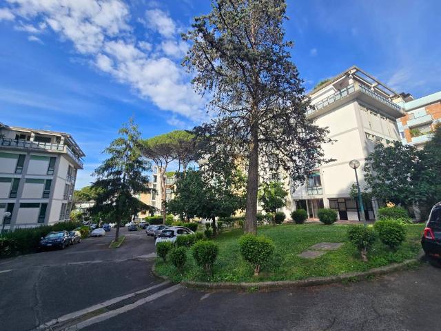 Appartamento in affitto a Municipio Roma XV, Roma Capitale