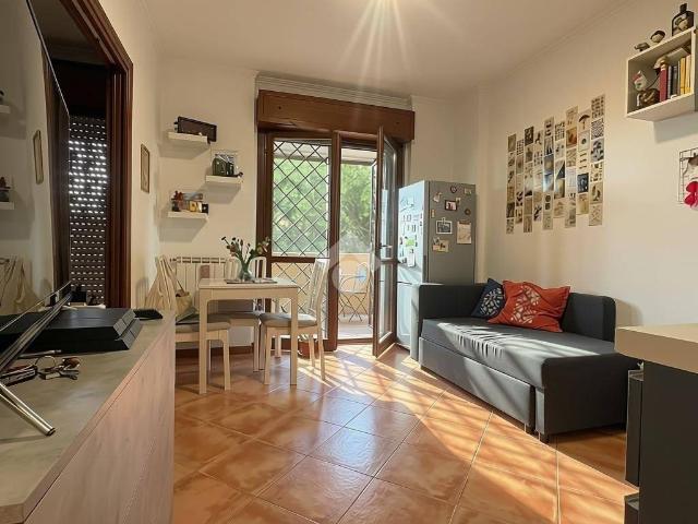 Appartamento in affitto a Giardino di Roma, Roma Capitale