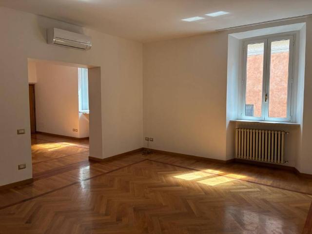 Appartamento in affitto a Municipio Roma I, Roma Capitale