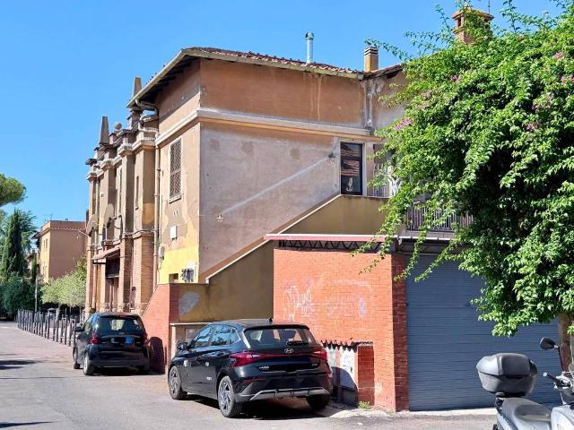 Appartamento in affitto a Municipio Roma VII, Roma Capitale