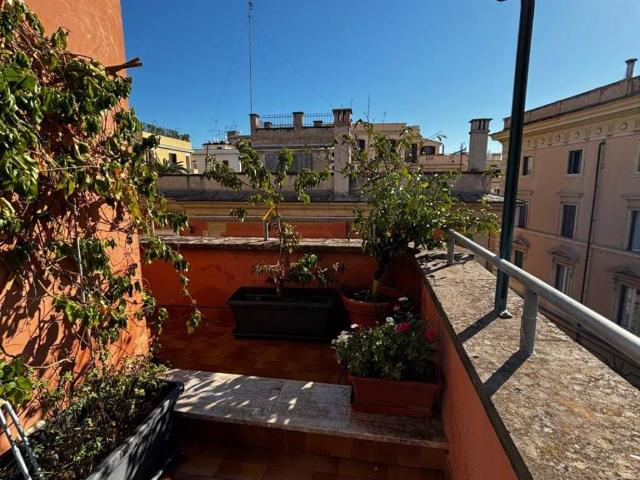 Appartamento in affitto a Prati, Roma