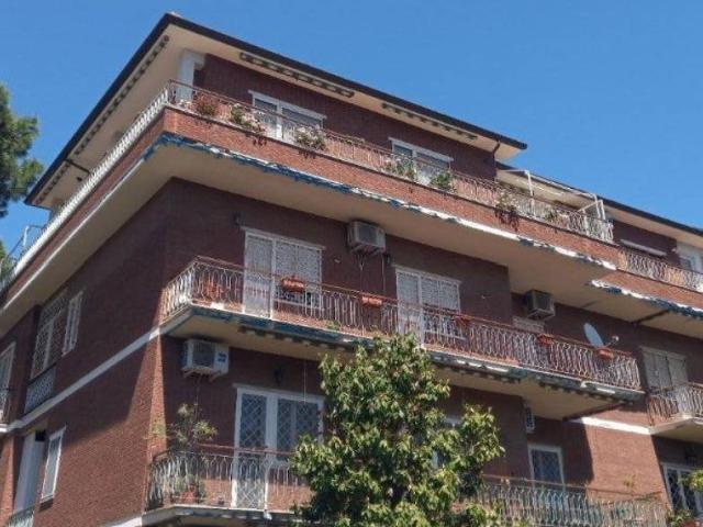 Appartamento in affitto a Municipio Roma XI, Roma Capitale
