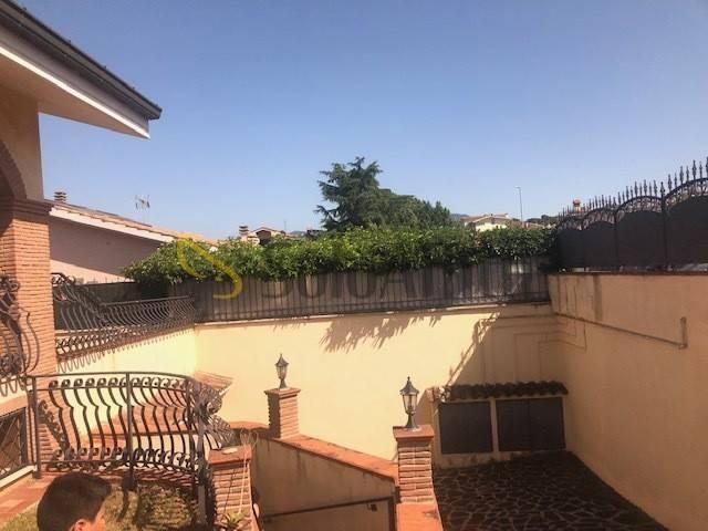 Appartamento in affitto a Centroni, Roma Capitale