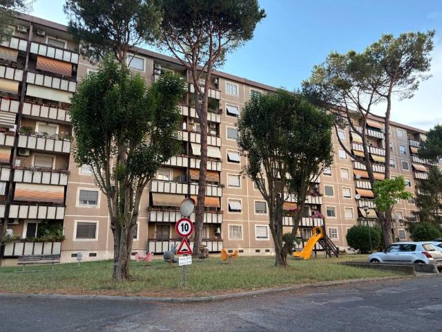 Appartamento in affitto a Spinaceto, Roma Capitale