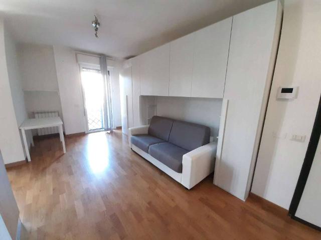 Appartamento in affitto a Mezzocammino, Roma