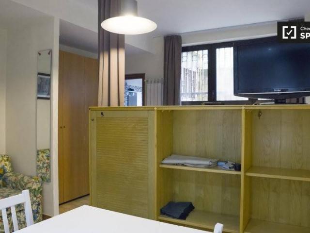 Appartamento in affitto a Torrino, Roma