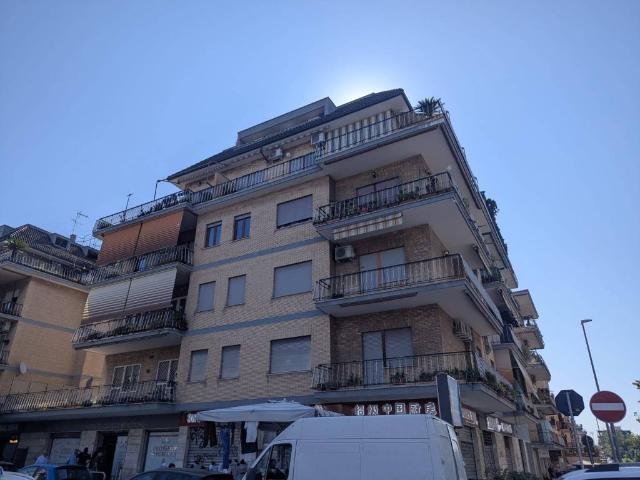 Appartamento in affitto a Municipio Roma XIV, Roma Capitale
