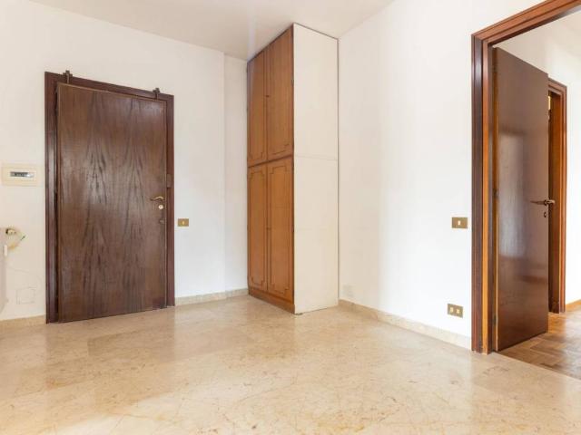 Appartamento in affitto a Municipio Roma VIII, Roma Capitale