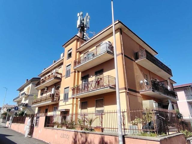Appartamento in affitto a Municipio Roma XV, Roma Capitale