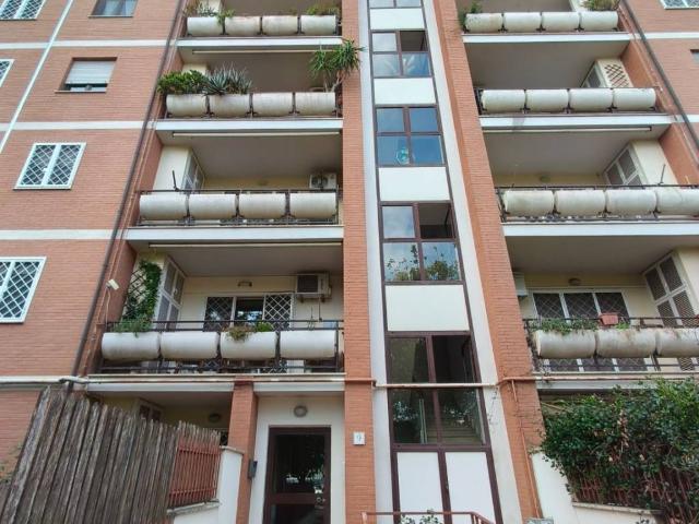 Appartamento in affitto a Torrino, Roma