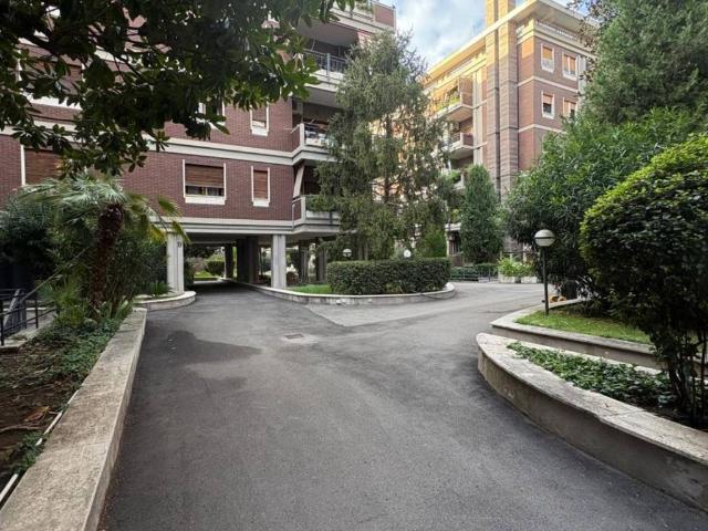 Appartamento in affitto a Municipio Roma VII, Roma