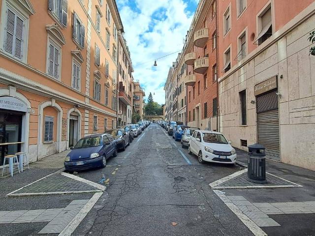 Appartamento in affitto a Municipio Roma I, Roma Capitale