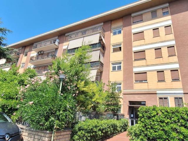 Appartamento in affitto a Municipio Roma V, Roma Capitale