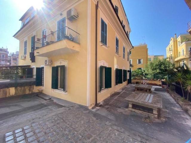 Appartamento in affitto a Municipio Roma I, Roma Capitale