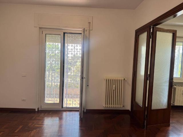 Appartamento in affitto a Municipio Roma II, Roma Capitale