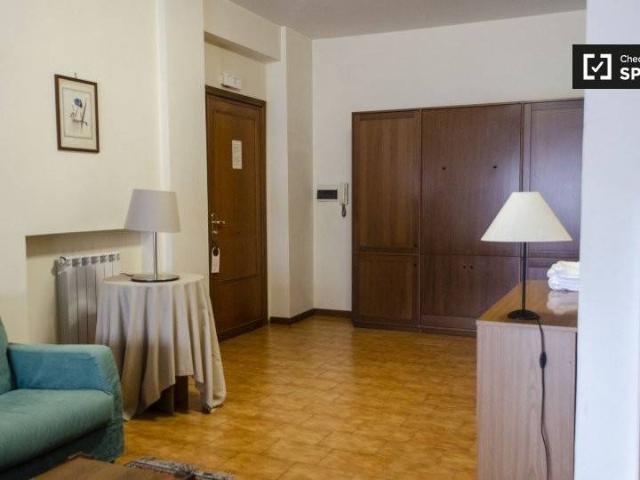Appartamento in affitto a Torrino, Roma
