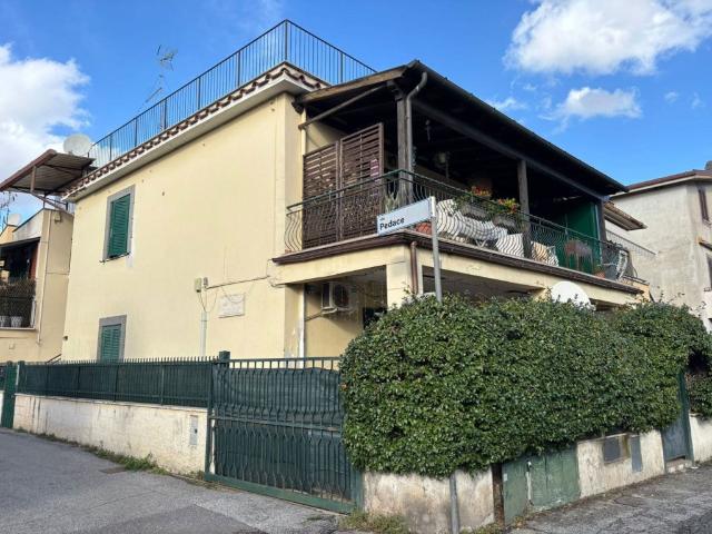 Appartamento in affitto a Ponte Linari, Roma
