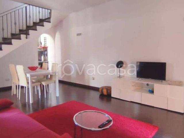 Villa Indipendente in affitto a Campello Sul Clitunno, Umbria