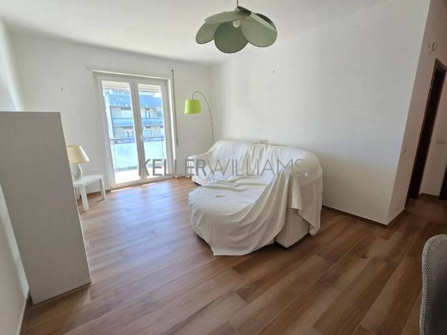 Appartamento in affitto a Mostacciano, Roma Capitale
