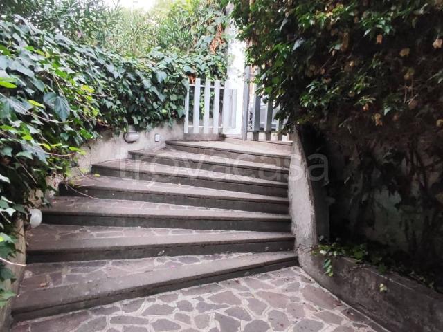 Appartamento in affitto a Mostacciano, Roma Capitale