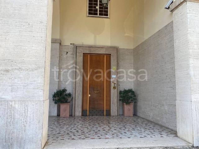 Appartamento in affitto a Municipio Roma I, Roma Capitale