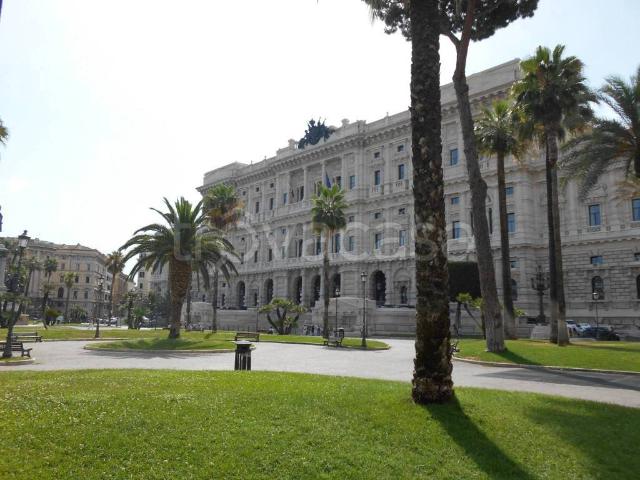 Appartamento in affitto a Prati, Roma