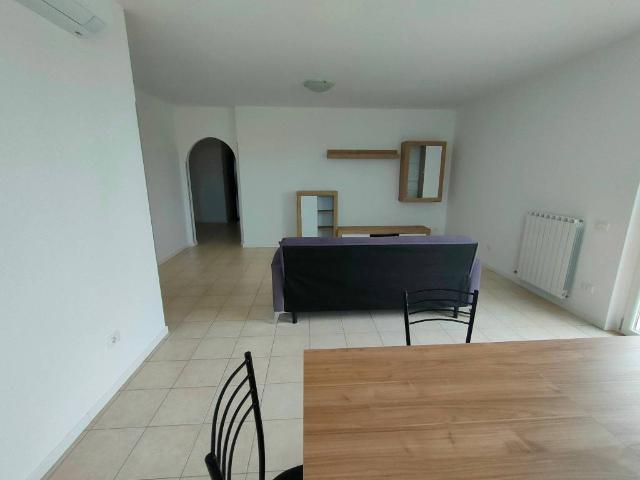Appartamento in affitto a Ronco All'adige, Veneto