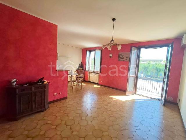 Appartamento in affitto a Gandosso, Lombardia
