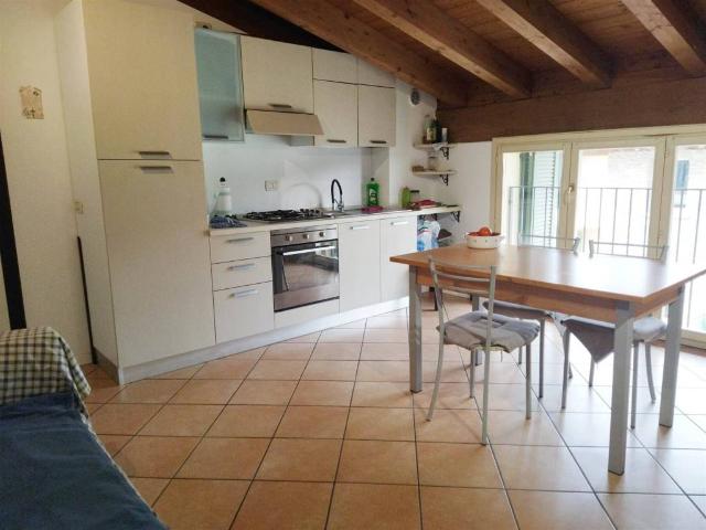 Appartamento in affitto a Villaggio Famiglia, Rovato