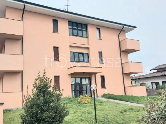 Appartamento in affitto a Rovellasca, Lombardia