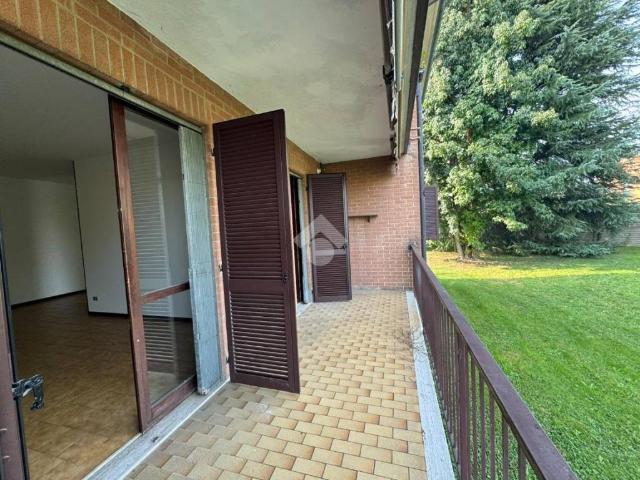 Appartamento in affitto a Rovello Porro, Como