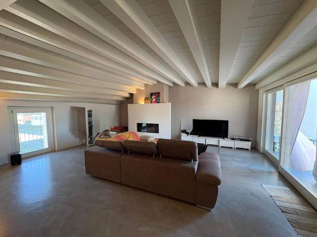Appartamento in affitto a Castelletto, Roverbella
