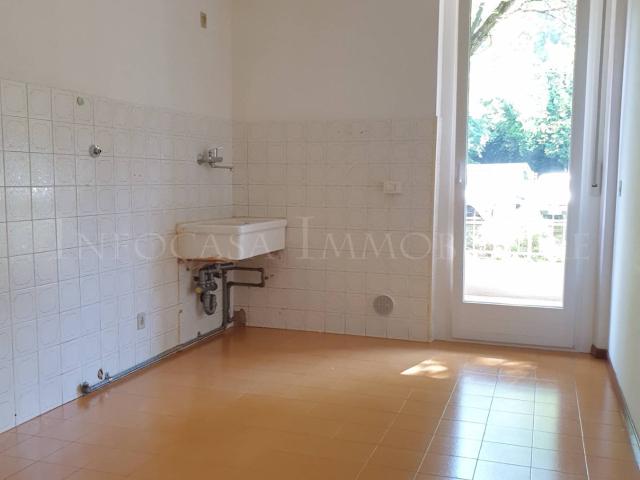 Appartamento in affitto a Comunità della Vallagarina, Borgo Sacco