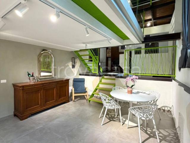Appartamento in affitto a Comunità della Vallagarina, Borgo Sacco