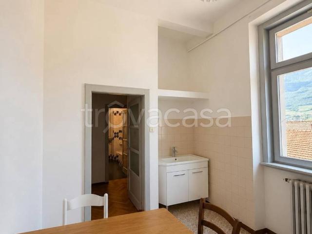 Appartamento in affitto a Comunità della Vallagarina, Borgo Sacco