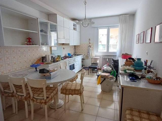 Appartamento in affitto a Comunità della Vallagarina, Borgo Sacco