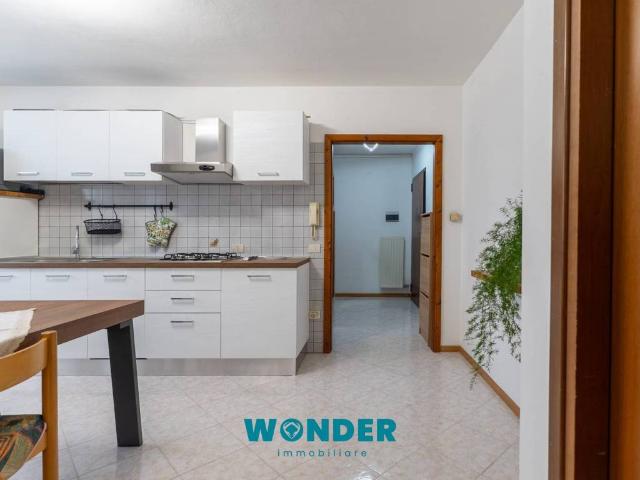 Appartamento in affitto a Comunità della Vallagarina, Borgo Sacco