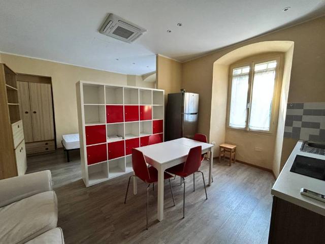 Appartamento in affitto a Comunità della Vallagarina, Borgo Sacco