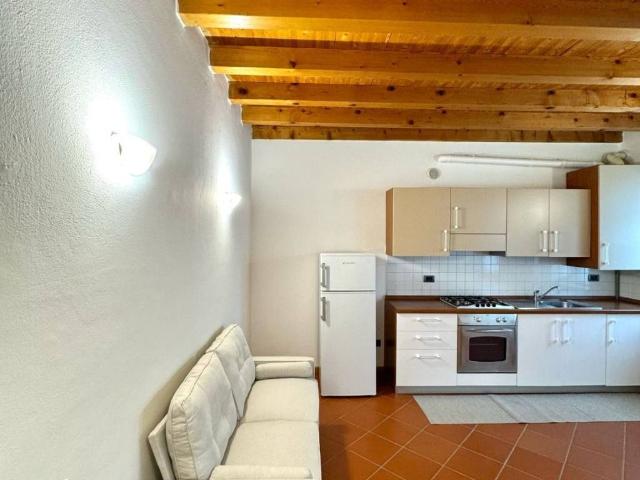 Appartamento in affitto a Comunità della Vallagarina, Borgo Sacco